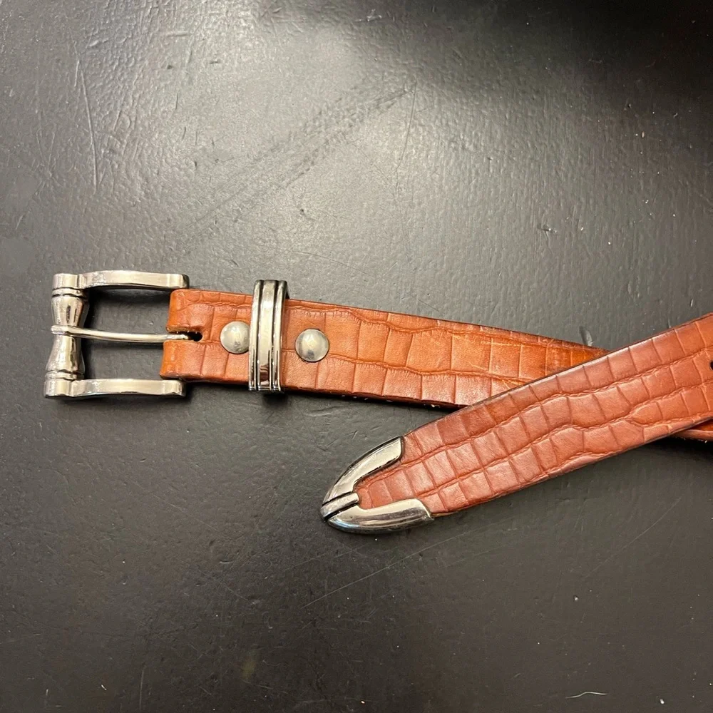 Vintage Tan‎ Leather Alligator Pattern Silver Tone Buckled Belt Sz XL 40-42